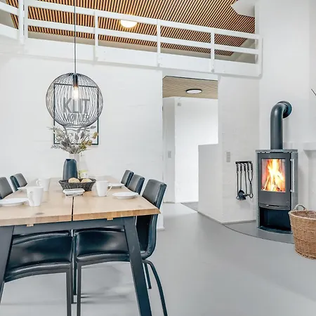 Lovely Hot-tub House In Klitmoller, 100 Meters From The North Sea Feriehus